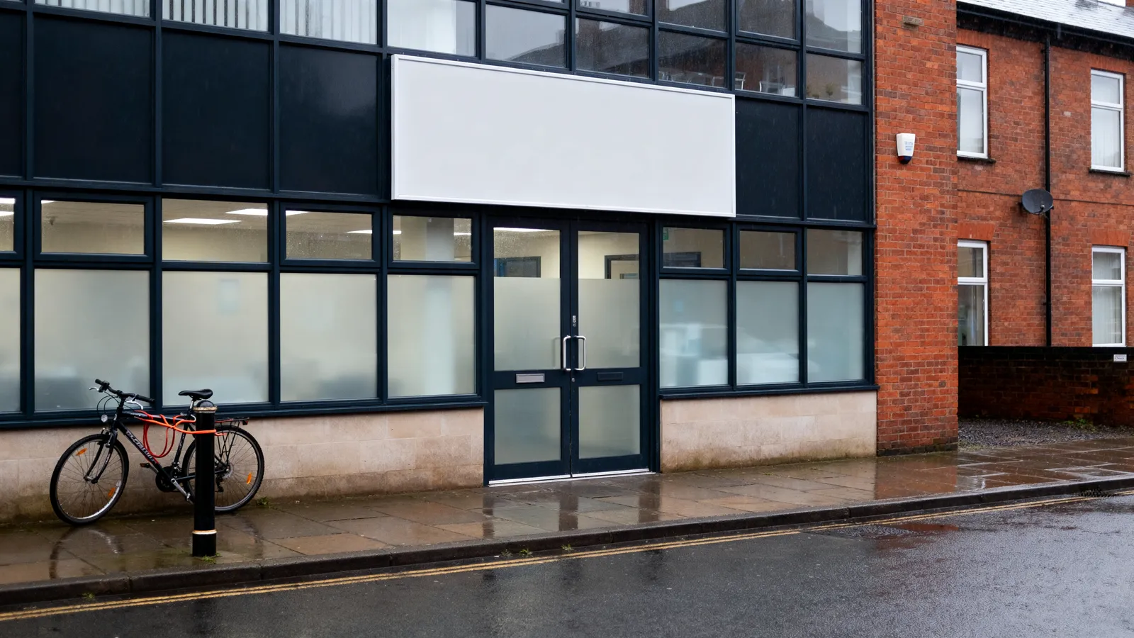 The entrance to Wren Dental Studio